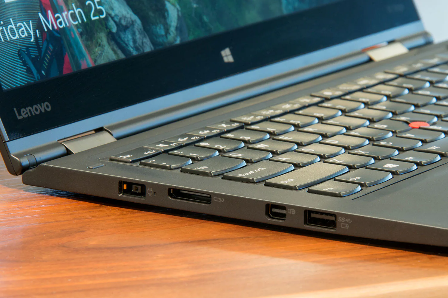 Những chiếc laptop Windows tốt nhất thay cho Macbook Pro