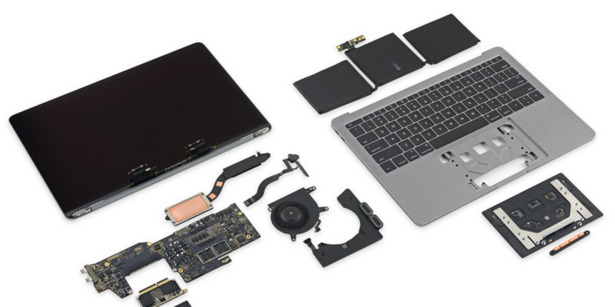 Bên trong Macbook Pro 13 inch phiên bản không Touch Bar có gì?