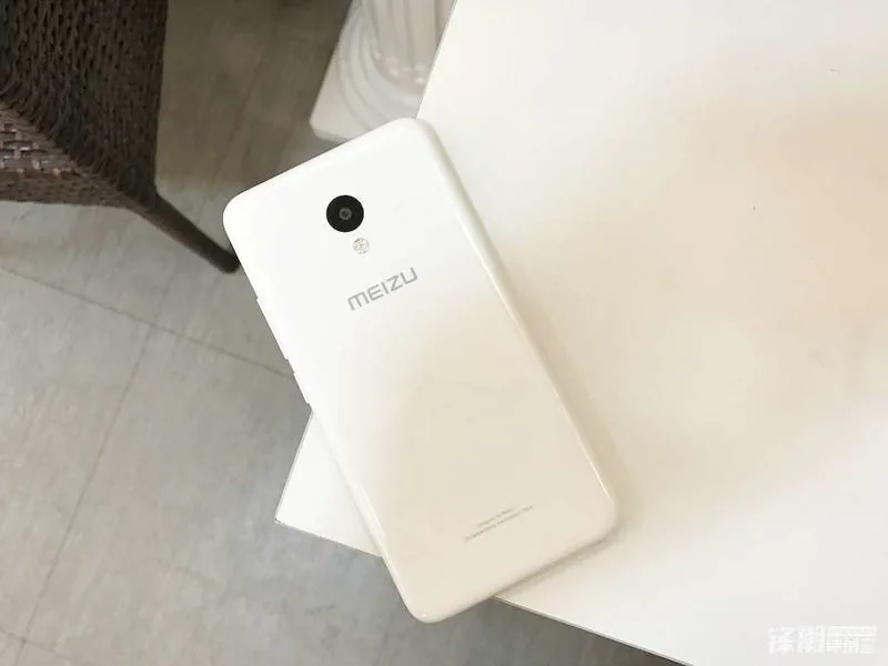 Ảnh trên tay Meizu M5: Thiết kế đẹp với nhiều màu sắc giá chỉ $103