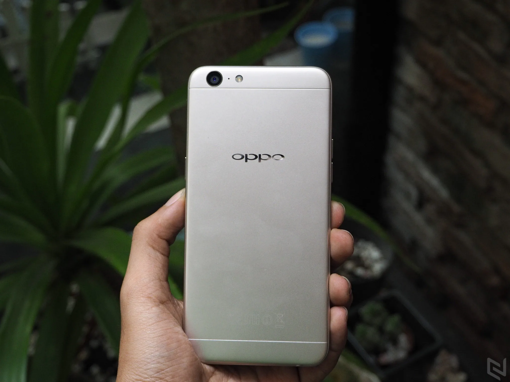 Trên tay OPPO A39 (Neo 9s): Nhiều nâng cấp đáng giá so với A37
