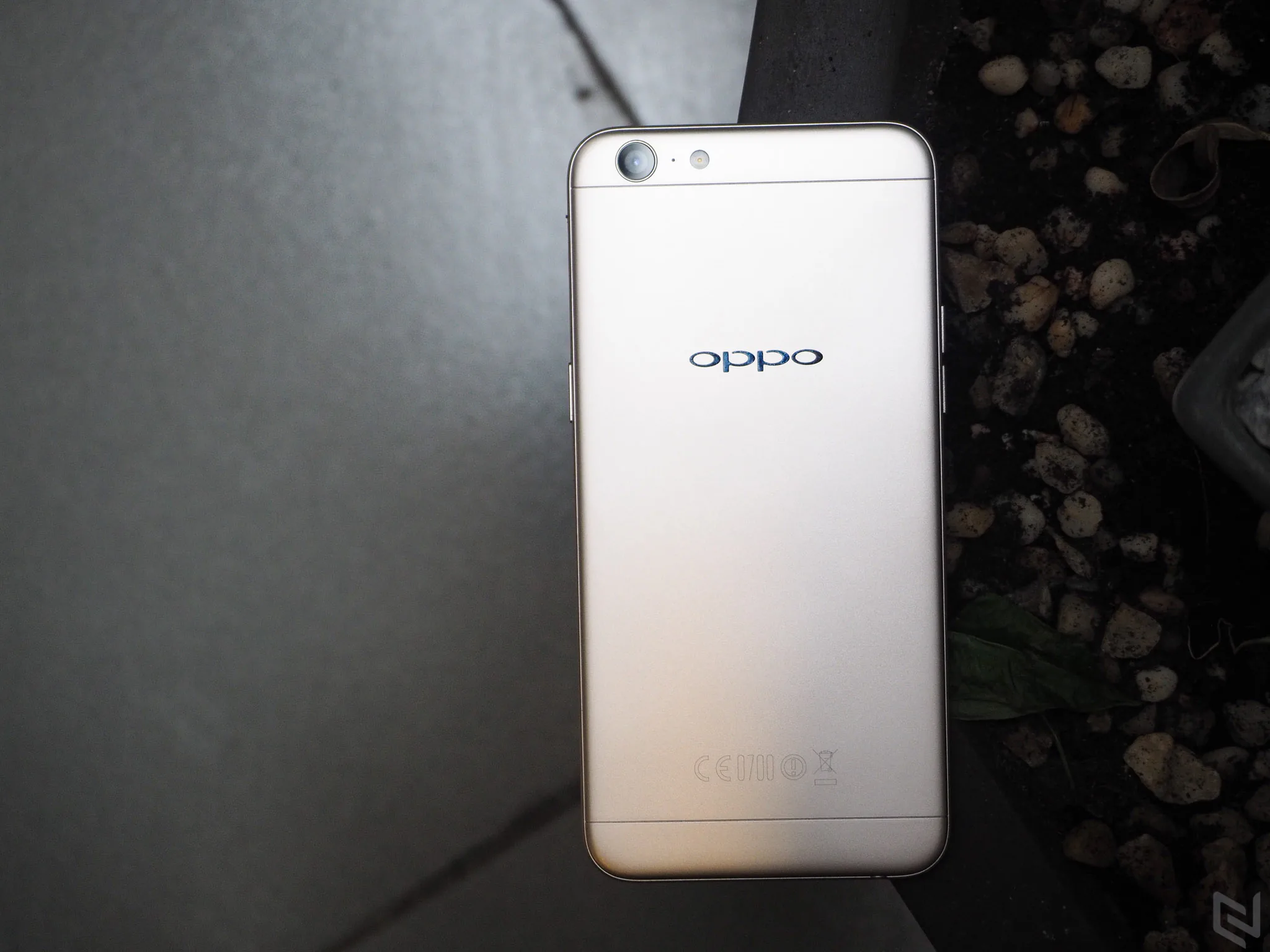 Trên tay OPPO A39 (Neo 9s): Nhiều nâng cấp đáng giá so với A37