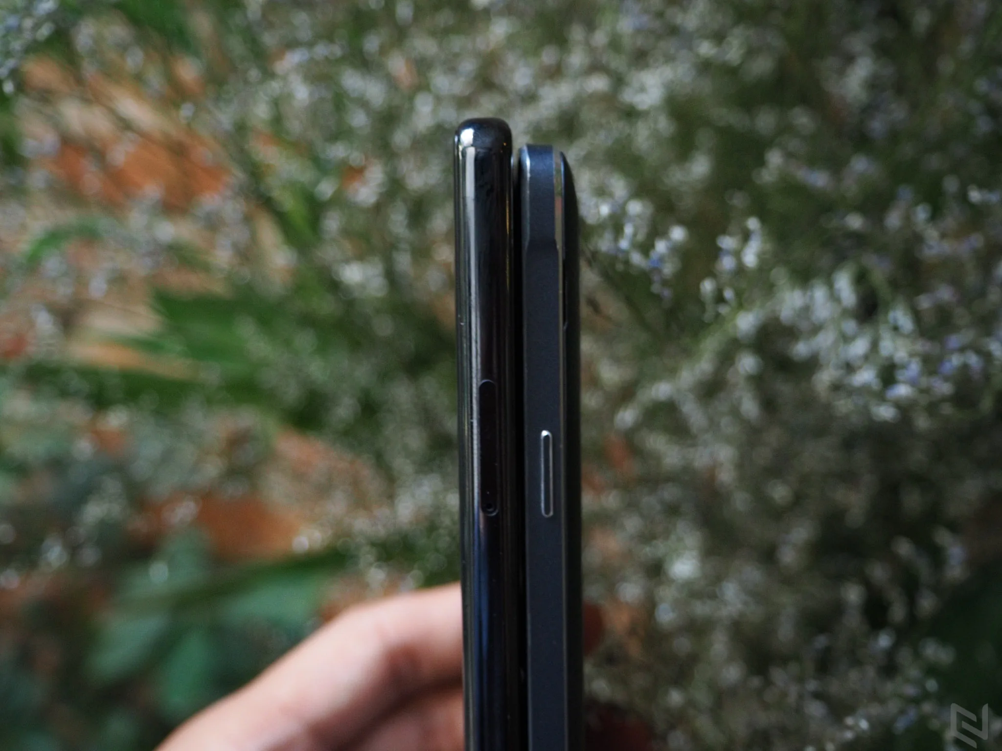 Trên tay Xiaomi Mi Mix: Bóng bẩy và quyến rũ