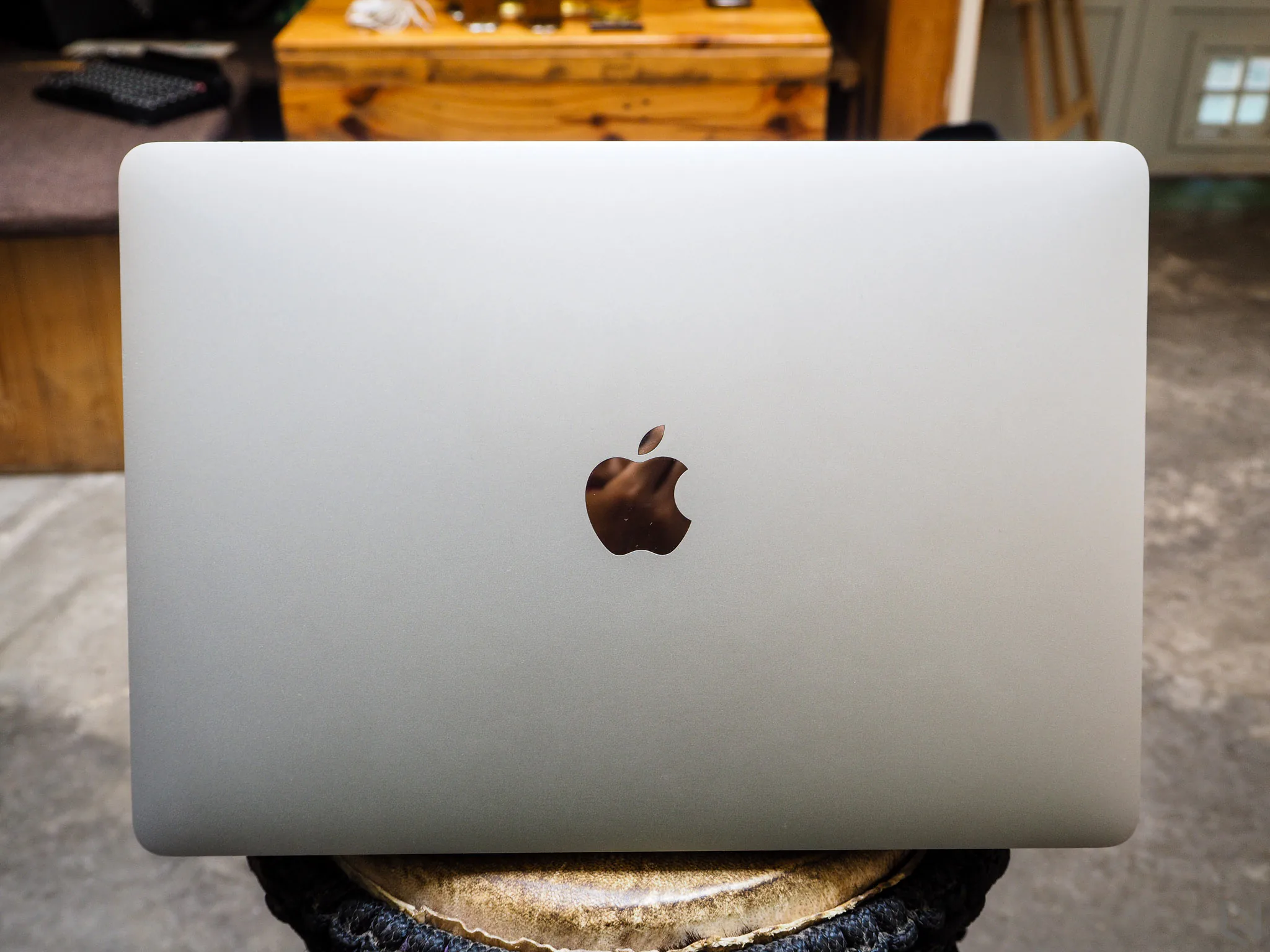 Trên tay MacBook Pro 2016 có TouchBar: Cảm ứng rất mượt mà