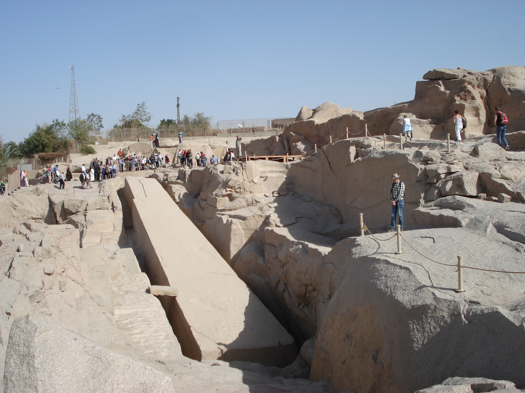 Aswan,_broken_obelisk_-_panoramio