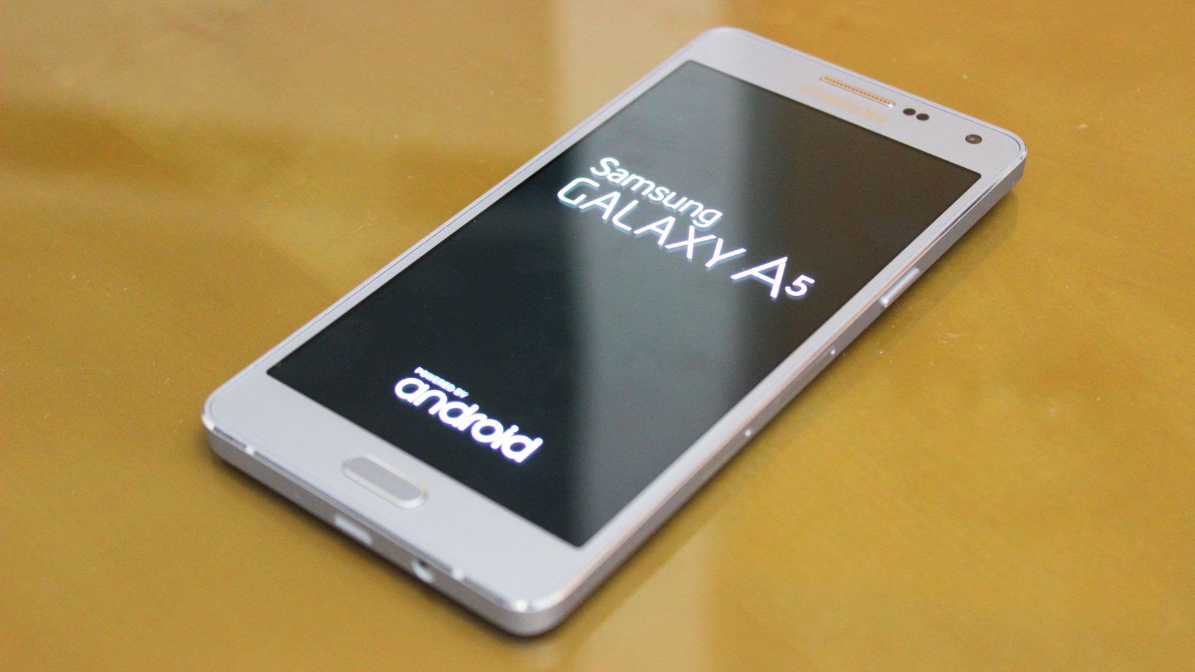 Hình ảnh render và thông số kỹ thuật của Samsung Galaxy A5