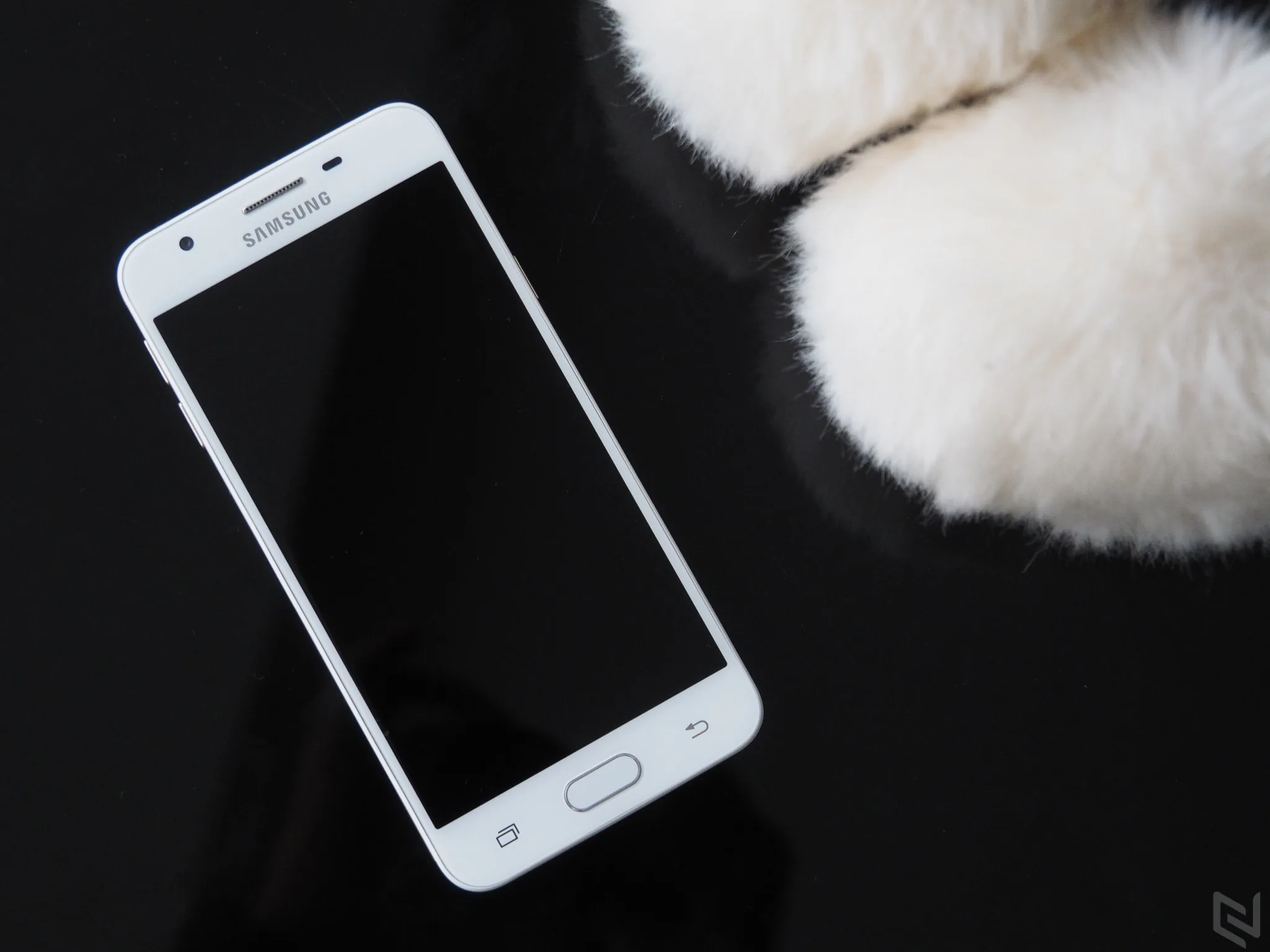 Đánh giá nhanh Samsung Galaxy J5 Prime