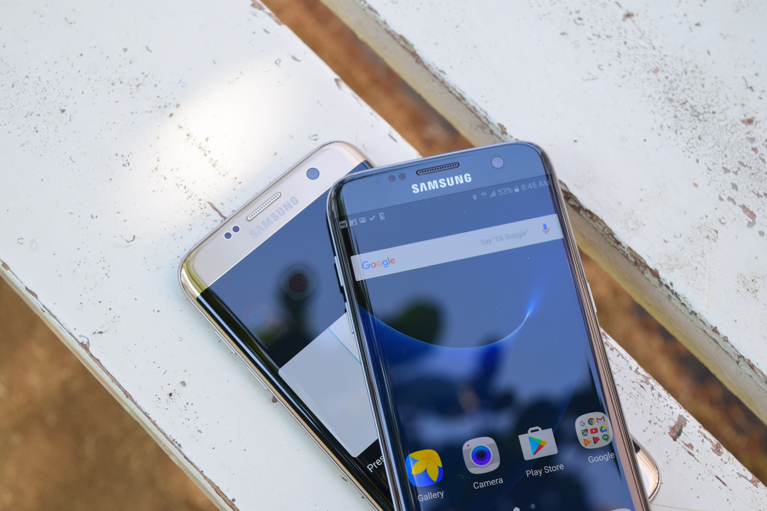 Samsung Galaxy S8: không có jack 3.5mm, vân tay trong màn hình?
