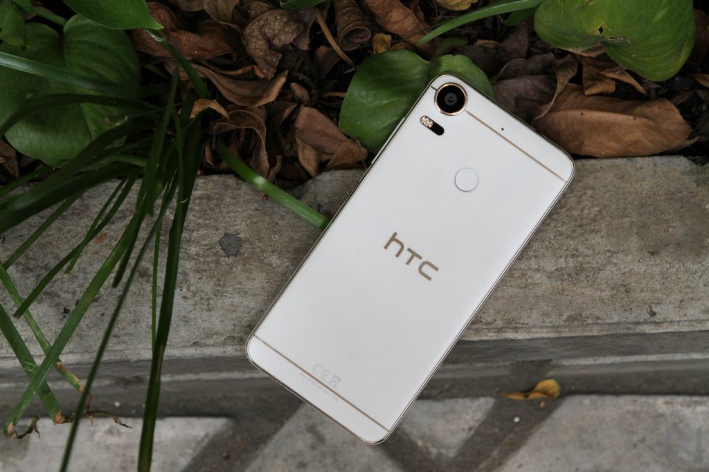 HTC Desire 10 Pro (9)