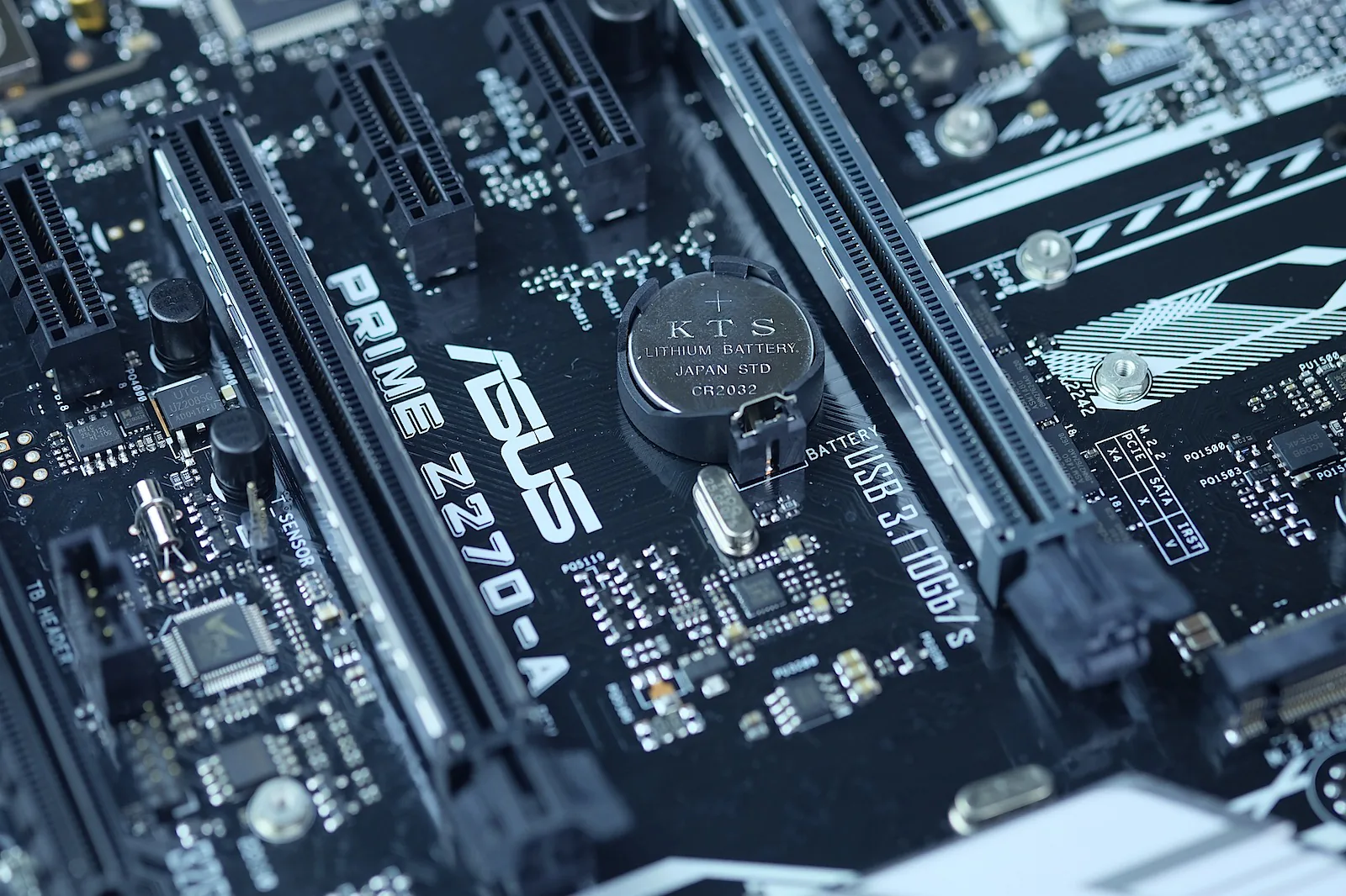 Asus ROG trình làng dòng bo mạch chủ Maximus IX và Strix Z720