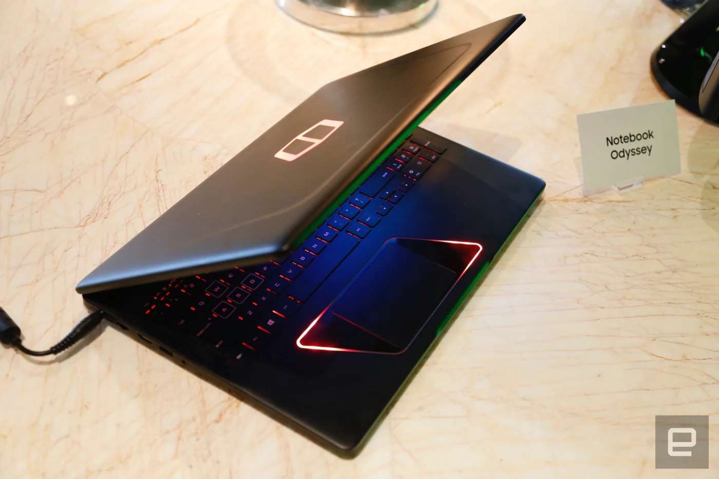 Samsung giới thiệu laptop chơi game Odyssey: Core i7, RAM 32GB, GTX 1050