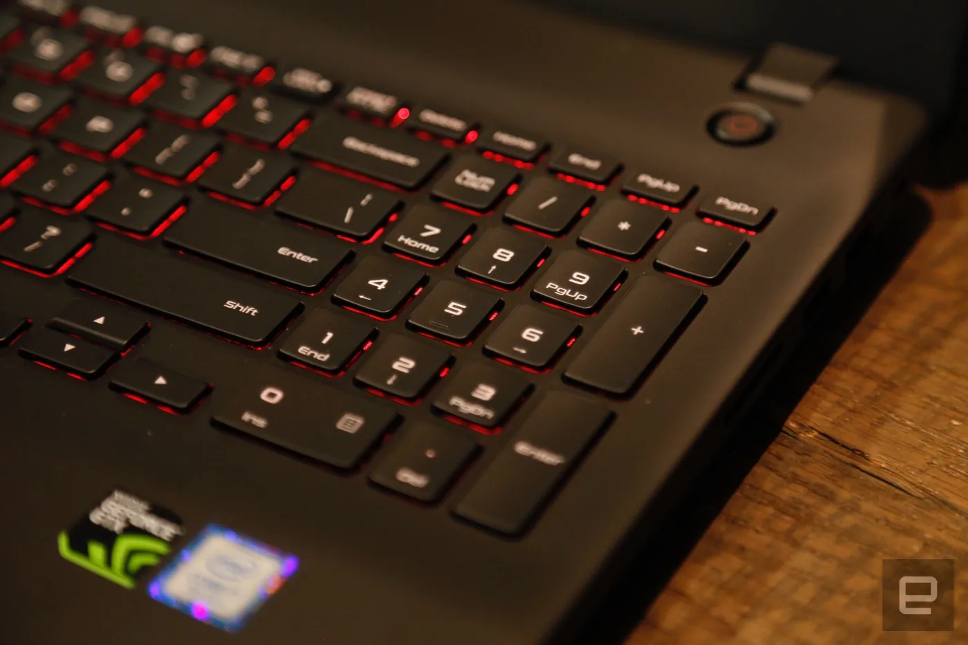 Samsung giới thiệu laptop chơi game Odyssey: Core i7, RAM 32GB, GTX 1050