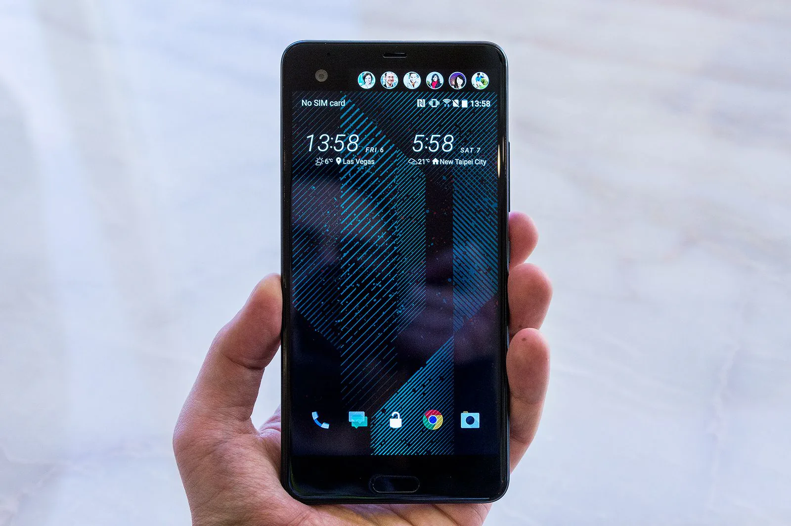 HTC chính thức ra mắt U Ultra và U Play với thiết kế mới, có màn hình phụ, bỏ jack cắm tai nghe