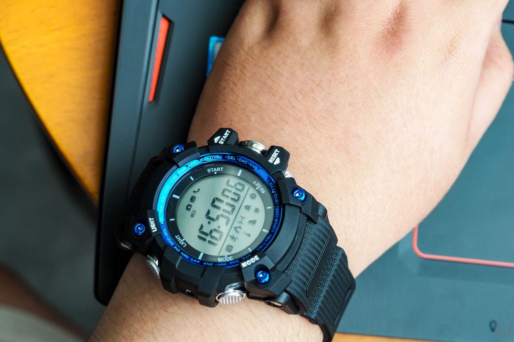 Đánh giá nhanh Smartwatch NO. 1 F2