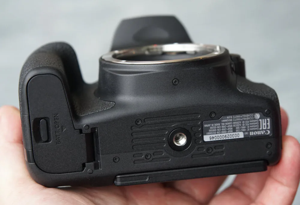 Canon-EOS-800D-7_1487078426