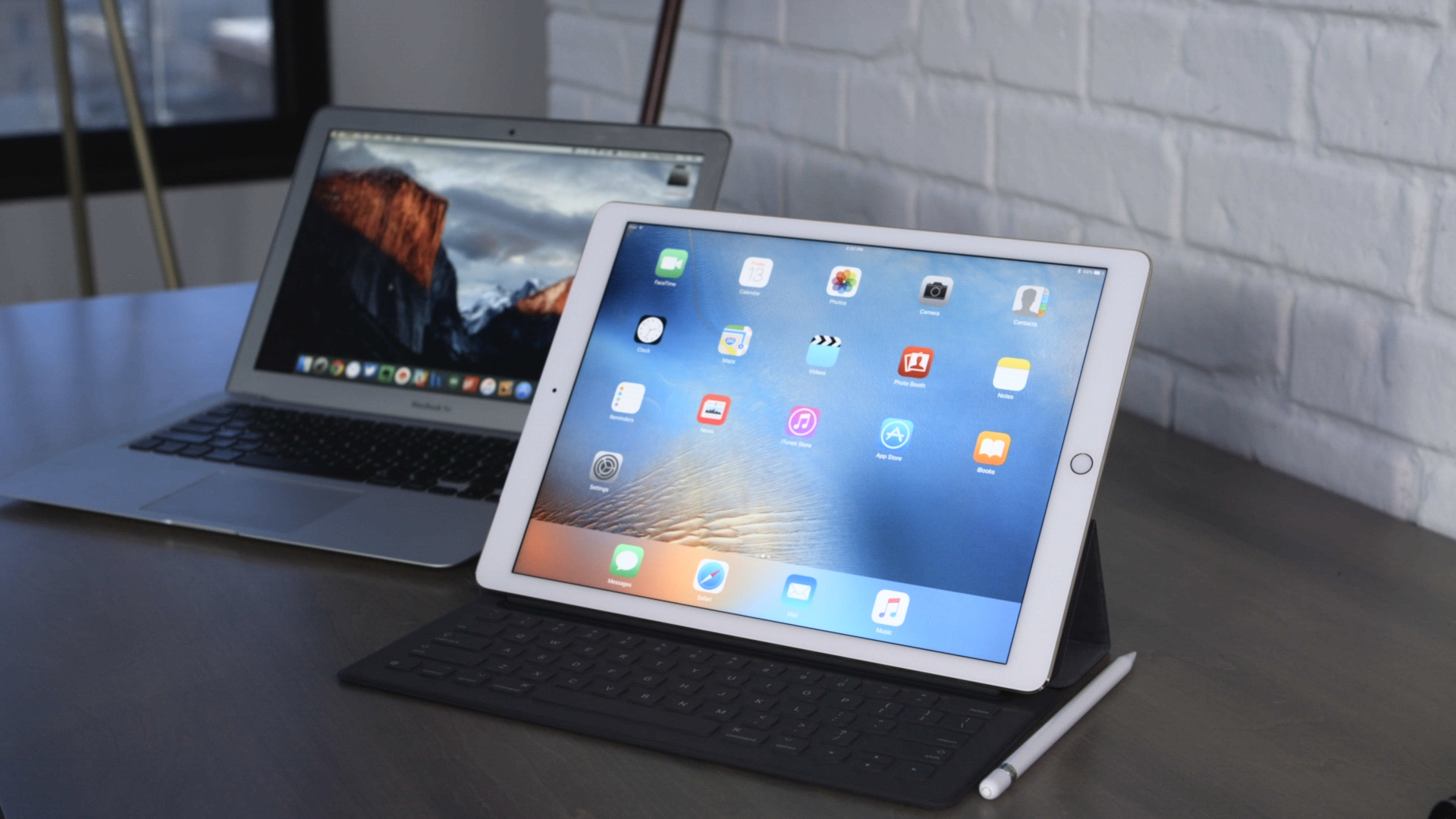 Apple tung 4 video giới thiệu tính năng trên iPad Pro