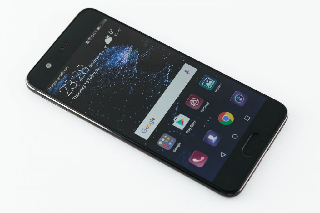 Huawei ra mắt P10, bản nâng cấp của P9 với hơi hướng từ iPhone
