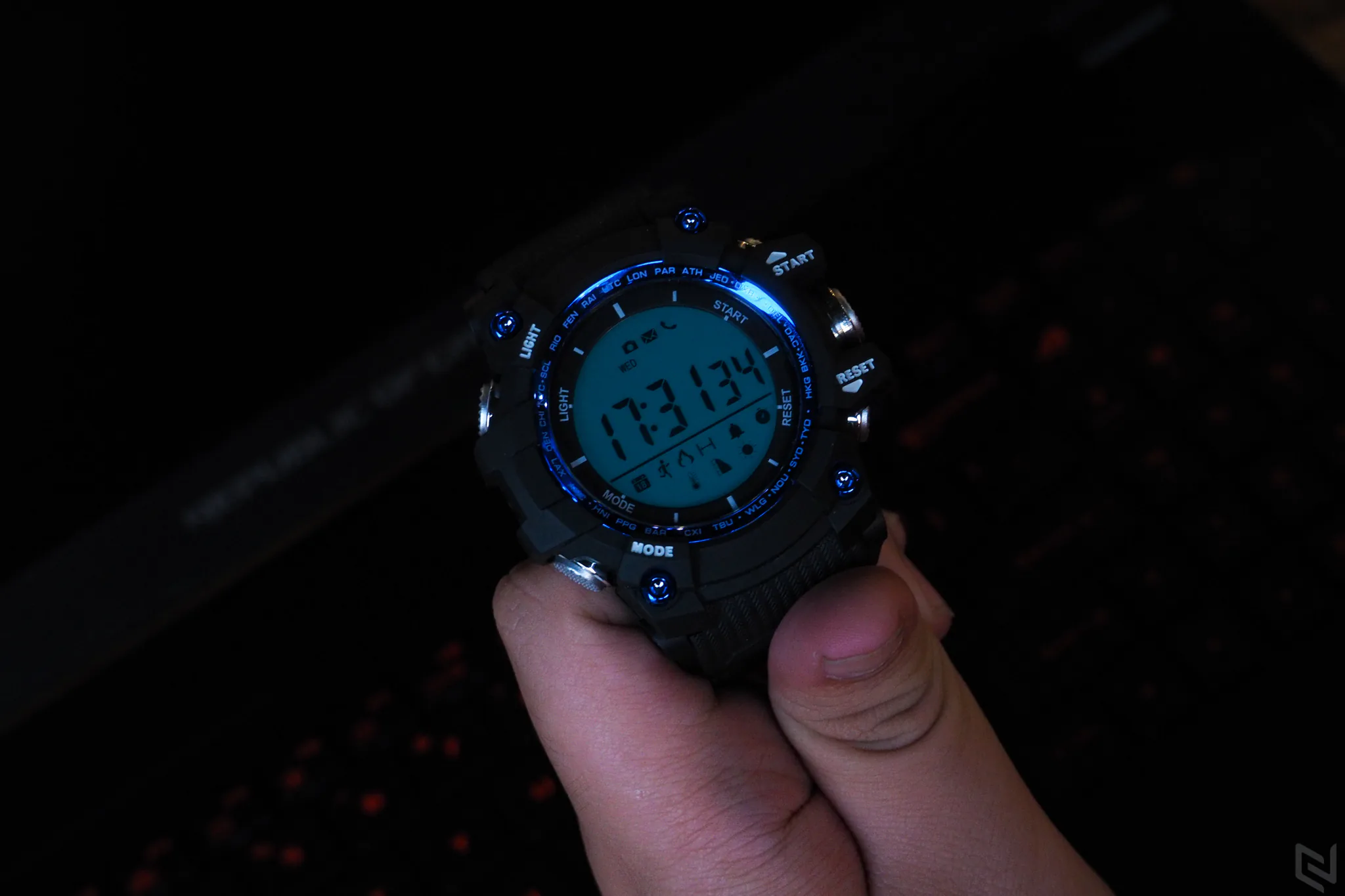 Đánh giá nhanh Smartwatch NO. 1 F2