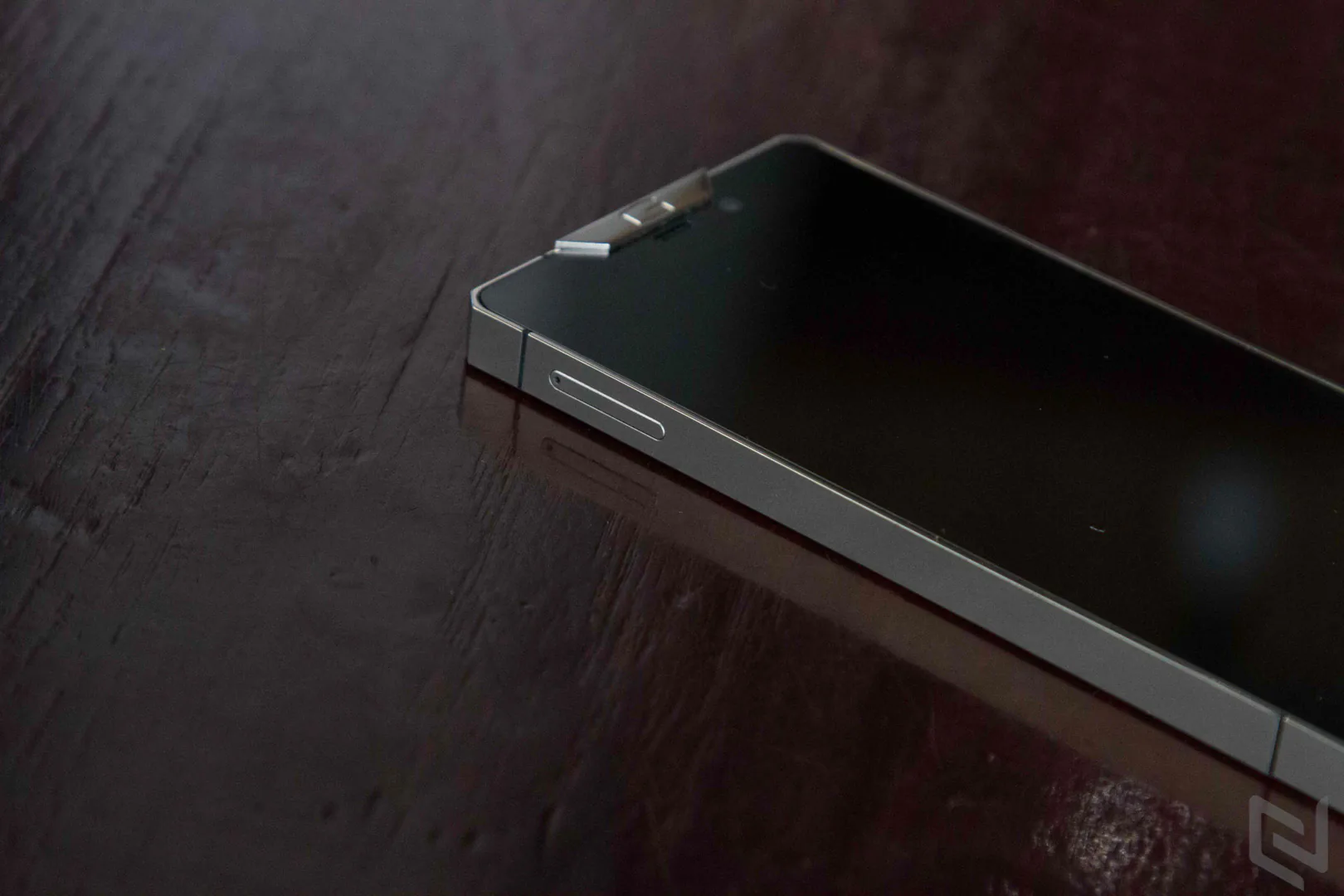 Mở hộp Gresso Regal Black Edition vỏ titanium chỉ có 999 chiếc trên thế giới