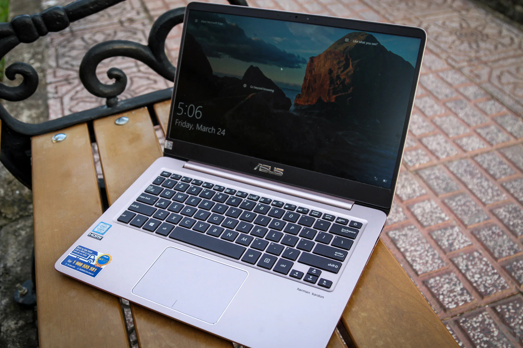 Đánh giá Asus Zenbook UX410UAK ngoại hình đẹp, giá tốt
