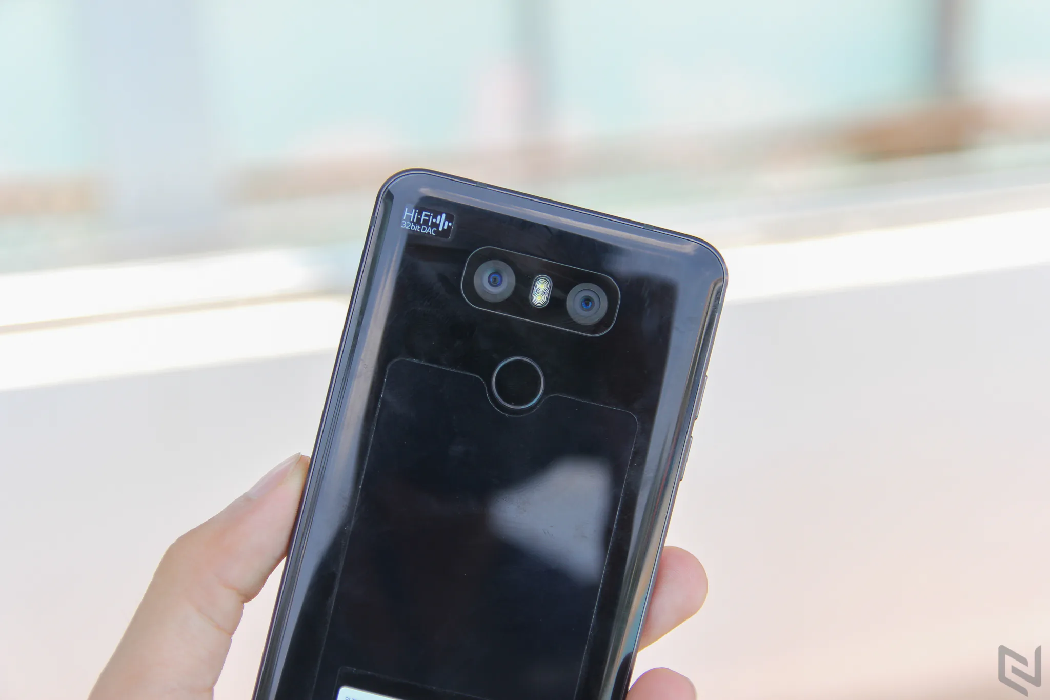 Hình ảnh buổi offline LG G6 khoe khả năng chống nước tuyệt vời tại hồ bơi