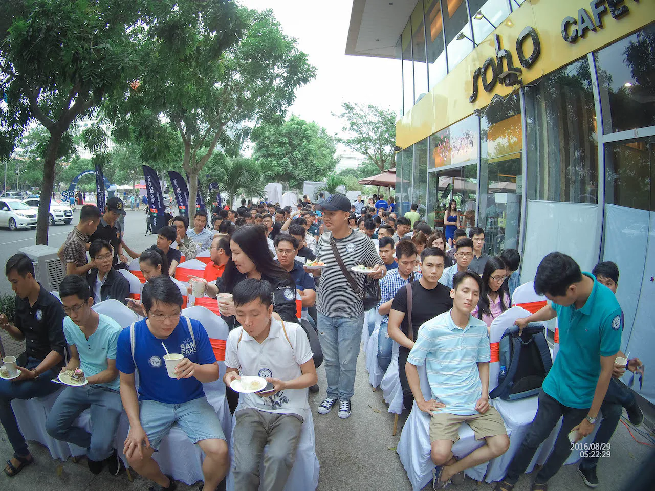 FPT Shop tổ chức đại tiệc Offline Galaxy S8