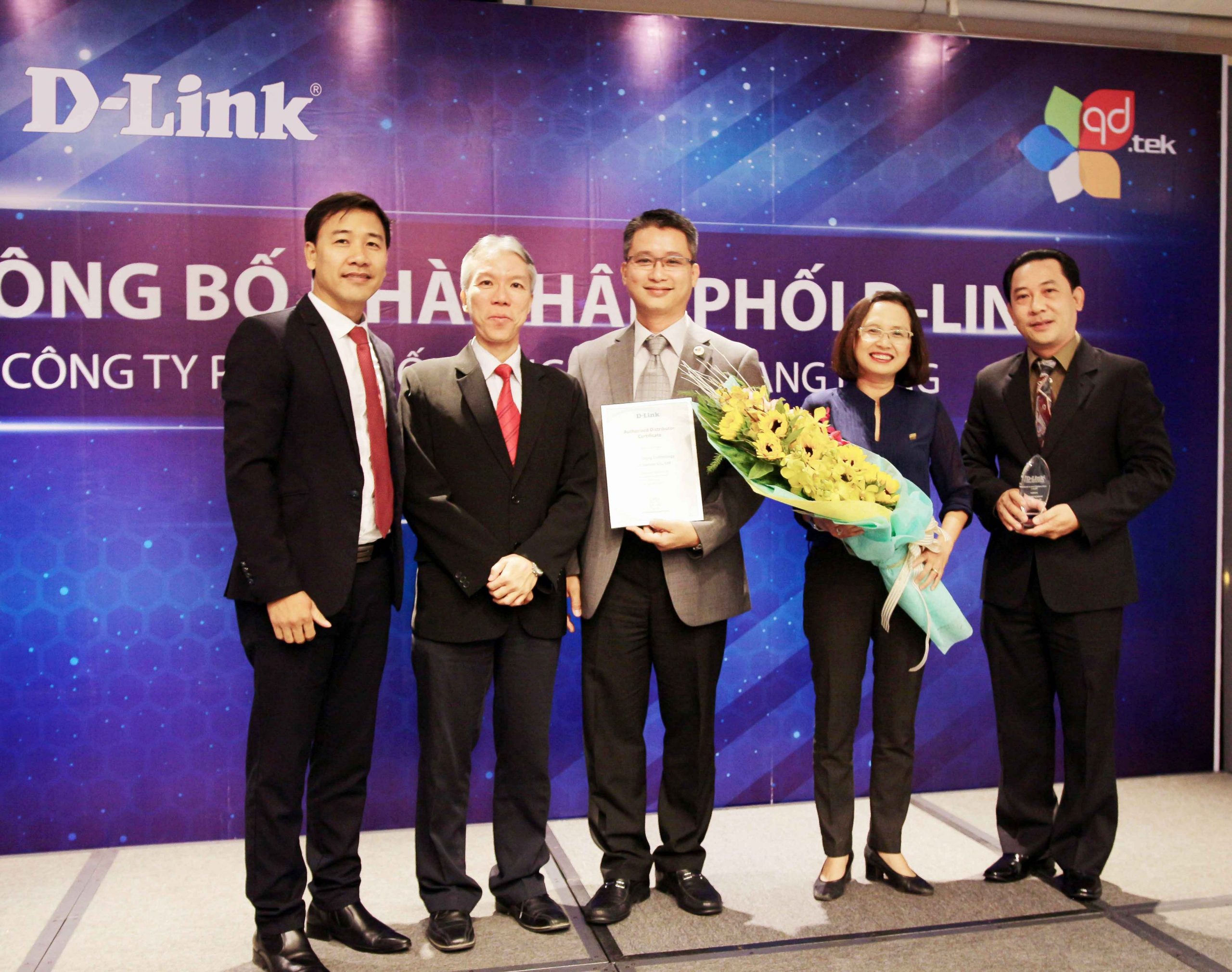 Công ty Quang Dũng trở thành nhà phân phối nhóm sản phẩm doanh nghiệp của D-Link tại Việt Nam