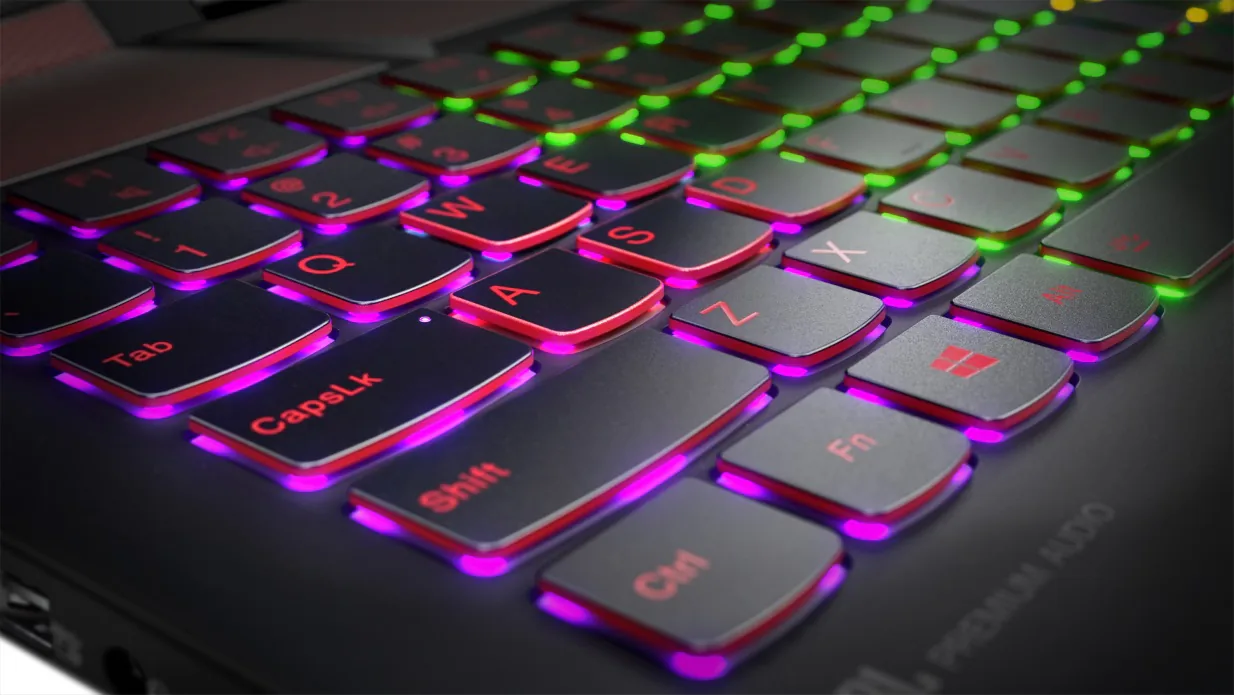 Lenovo ra mắt laptop game thủ Legion Y720 và Y520 giá tốt