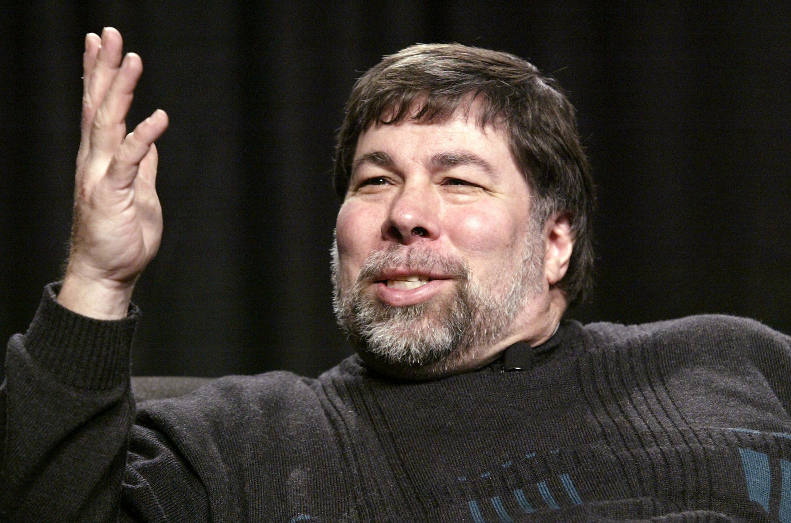 Wozniak: “Apple, Google và Facebook sẽ lớn mạnh hơn vào 2075”