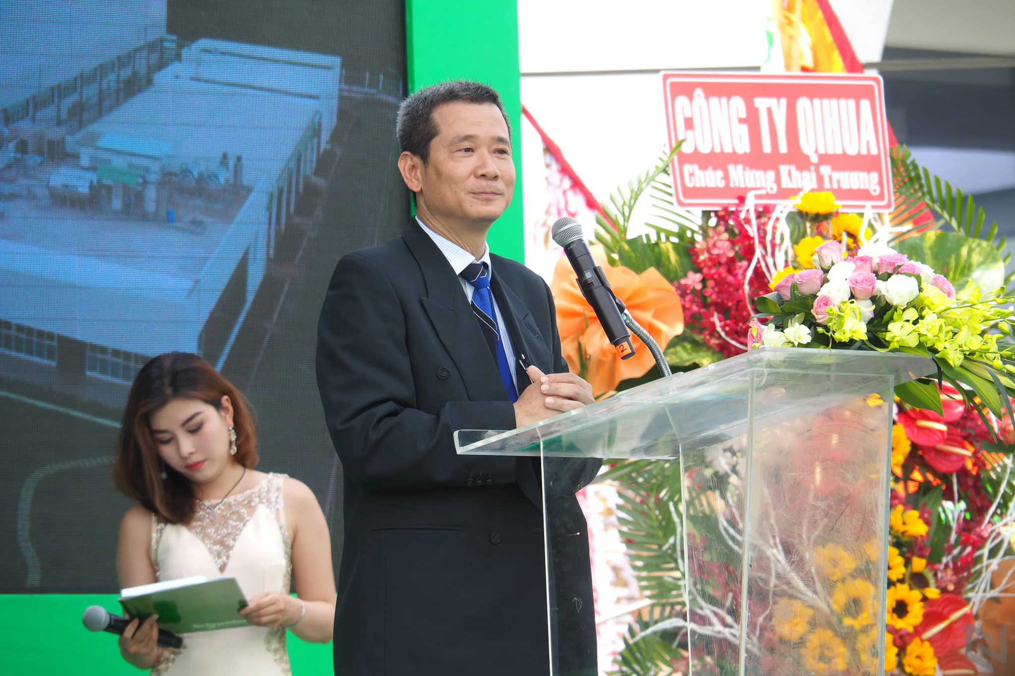 Tham quan nhà máy mới khánh thành của Schneider Electric tại Khu công nghệ cao Sài gòn