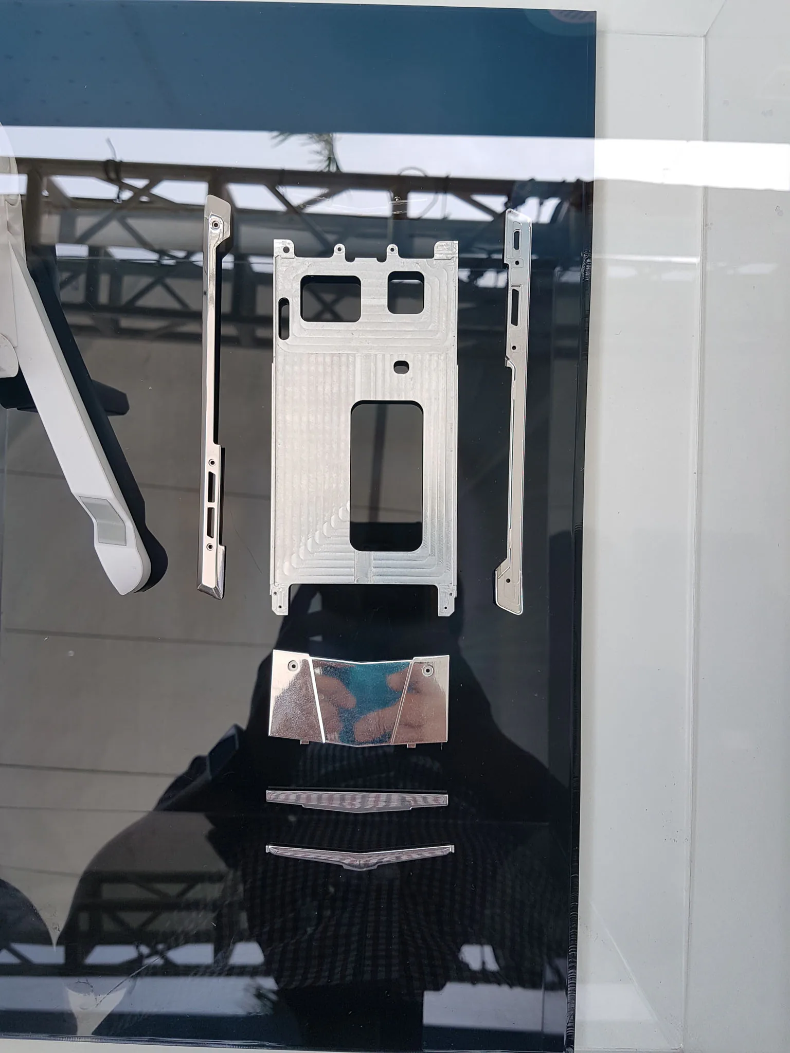 Lộ diện Viettel Luxury Phone chống nghe lén đầu tiên tại Việt Nam
