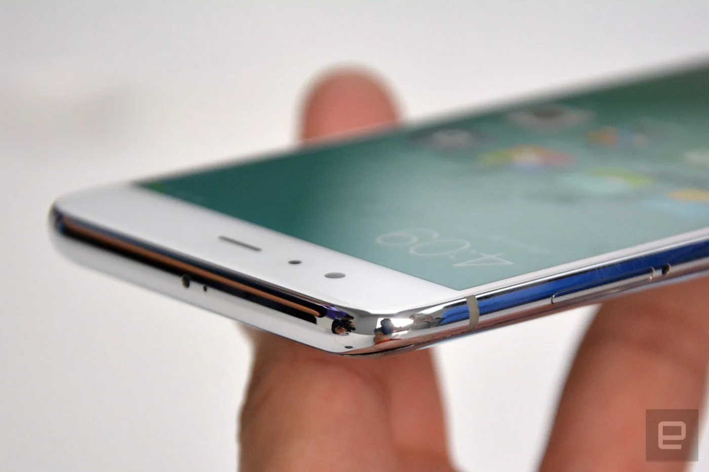 Cận cảnh Xiaomi Mi 6, lịch lãm, sang trọng, rất đẹp