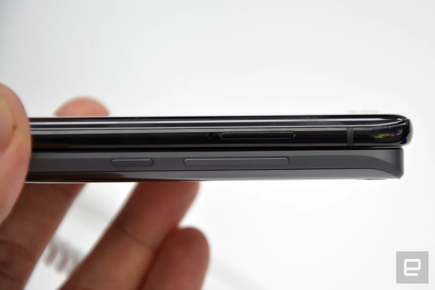 Cận cảnh Xiaomi Mi 6, lịch lãm, sang trọng, rất đẹp