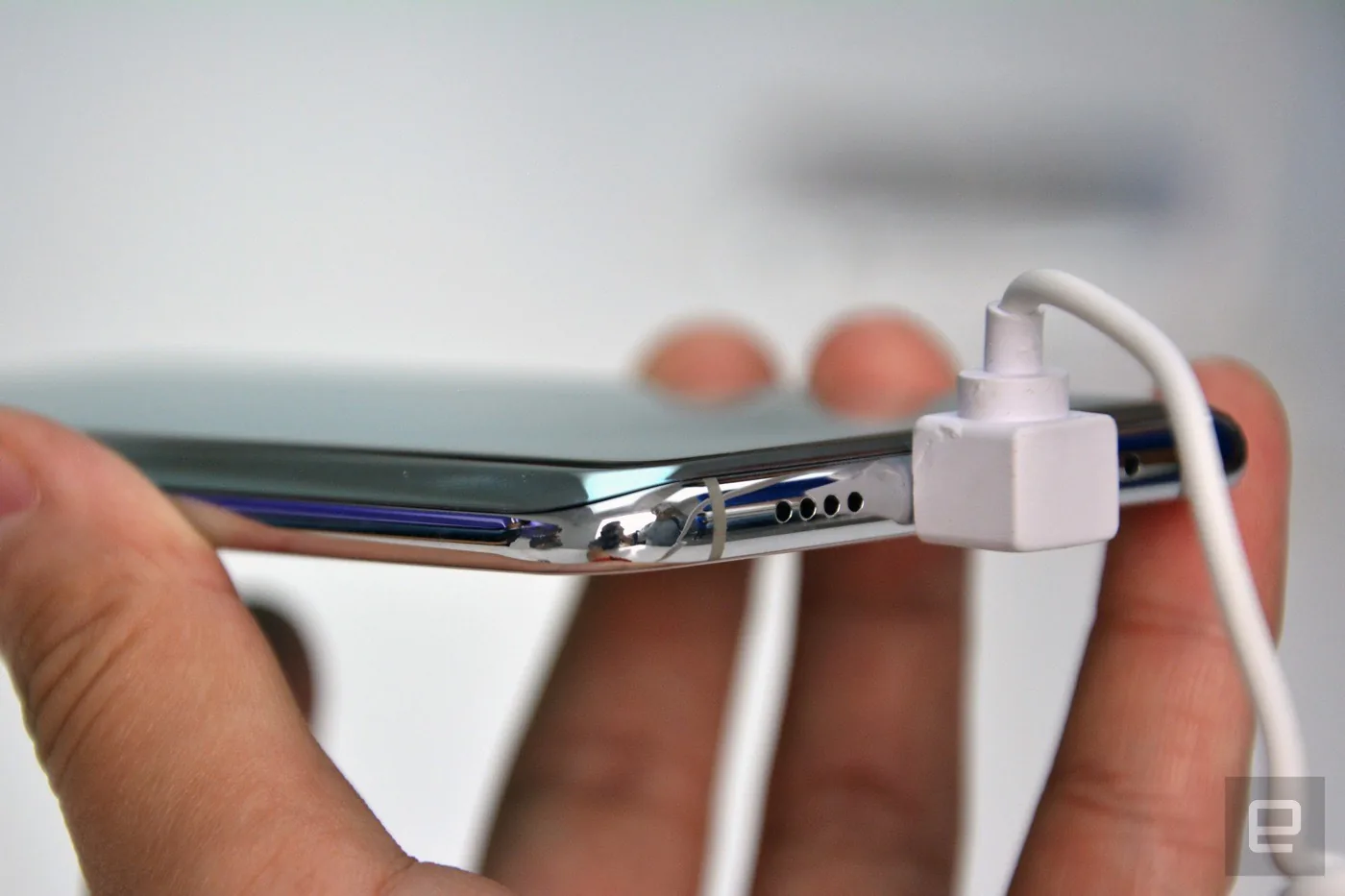 Cận cảnh Xiaomi Mi 6, lịch lãm, sang trọng, rất đẹp