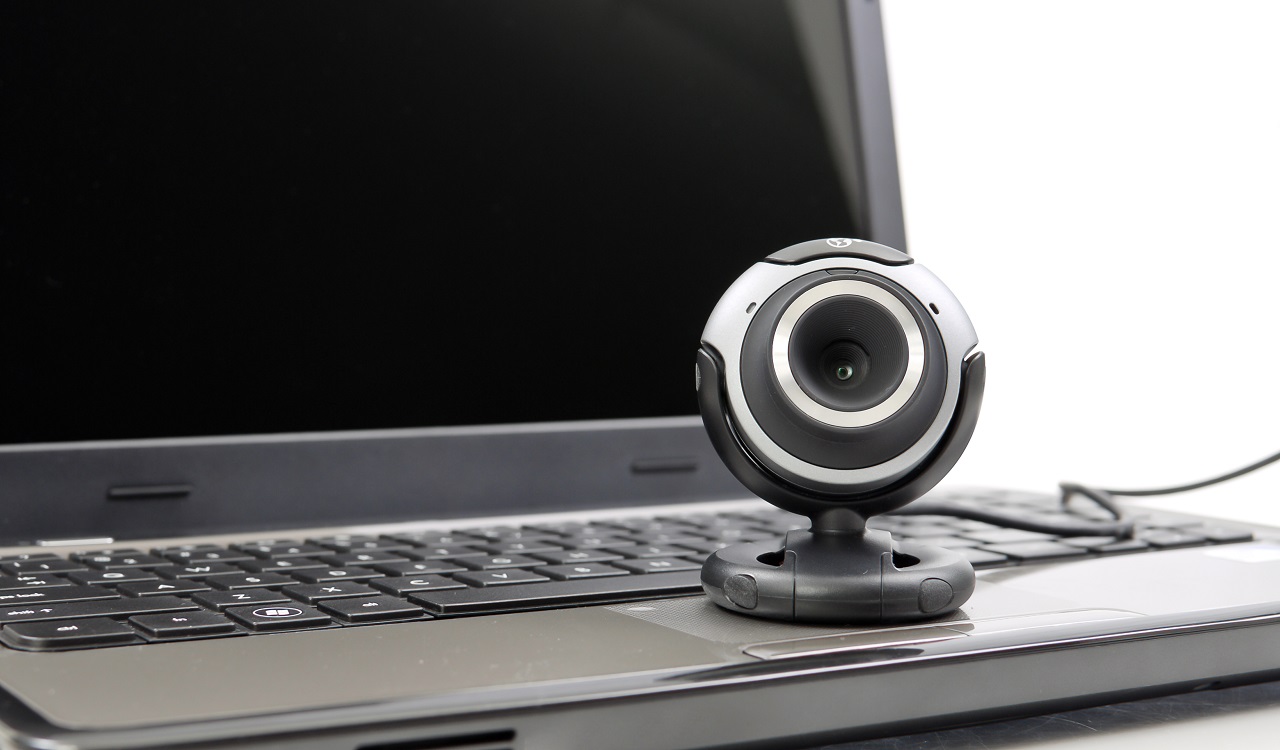 Hướng dẫn vô hiệu hóa webcam trên Windows 7/8/10