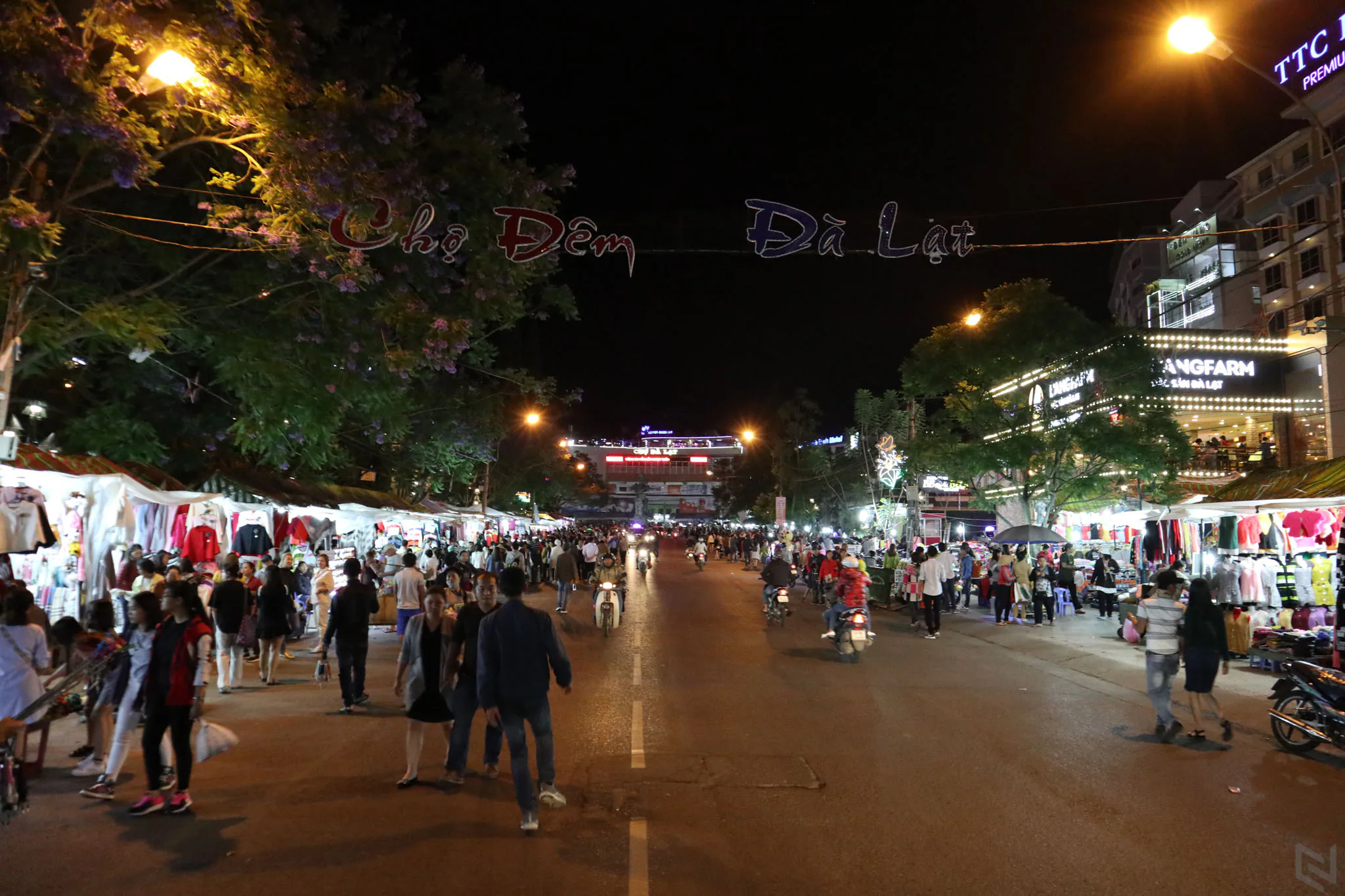 Đánh giá máy ảnh không gương lật Canon EOS M6