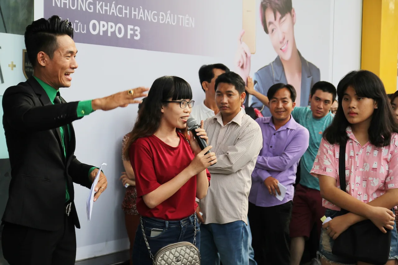 OPPO F3 gây ấn tượng trong ngày đầu tiên mở bán