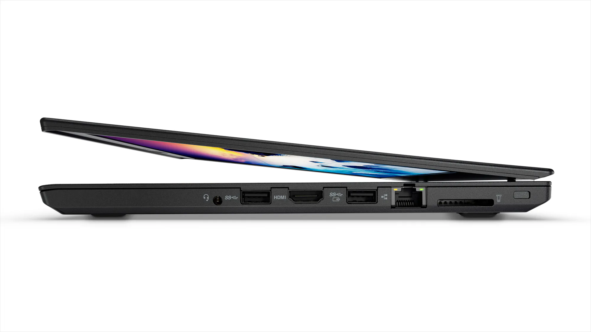 04_Thinkpad_T470_14inch_Hero_Shot_Right_side_profile_screen_closing_Scenery_screen-fill