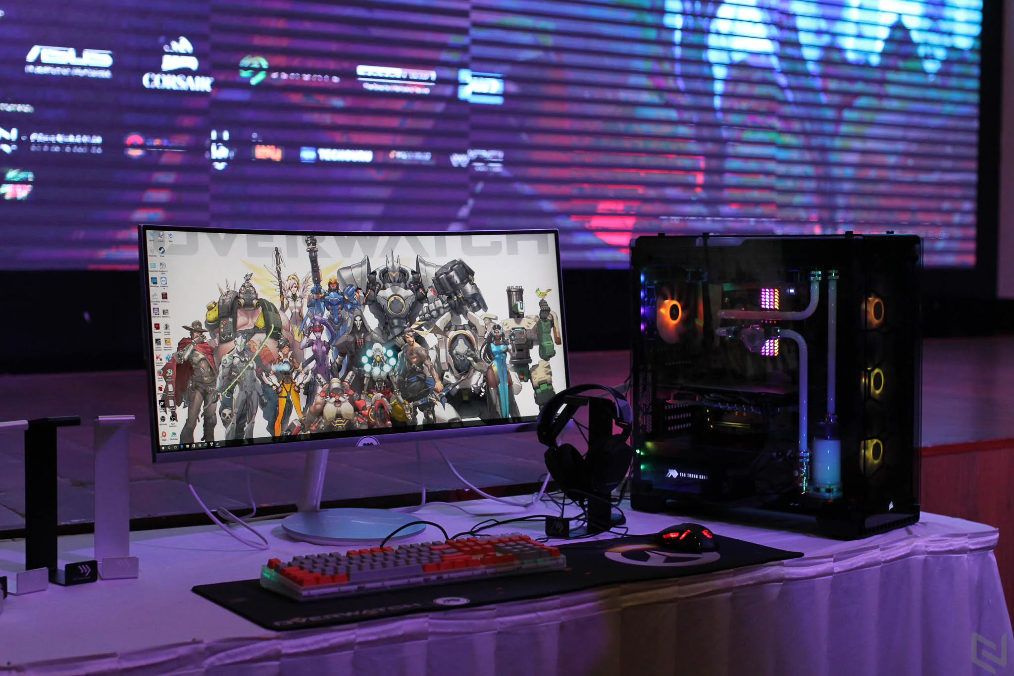 Hình ảnh buổi offline giới thiệu cuộc thi Extreme PC Master Season 3