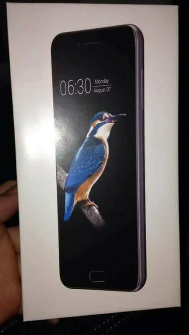 Bphone 2 rò rỉ mặt trước và toàn bộ cấu hình