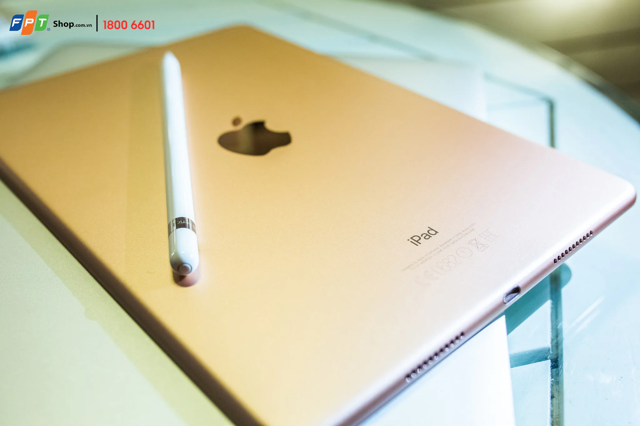 iPad Pro 10.5” 2017 chính thức lên kệ FPT Shop với giá từ 16,99 triệu đồng