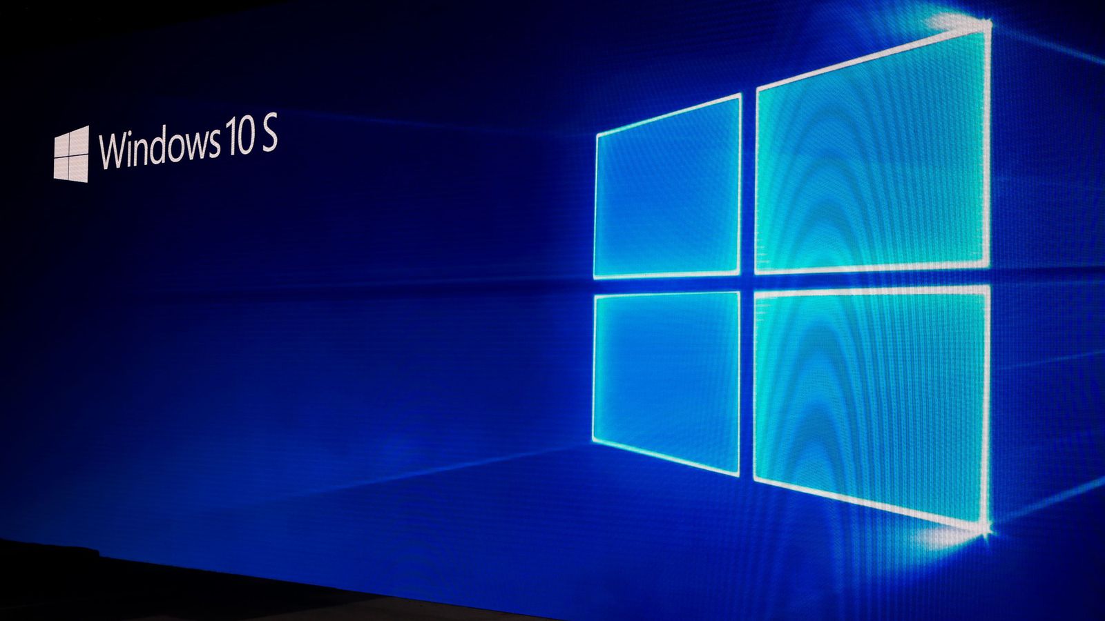 Microsoft tạo điều kiện cho người dùng cài đặt phiên bản Windows 10 S