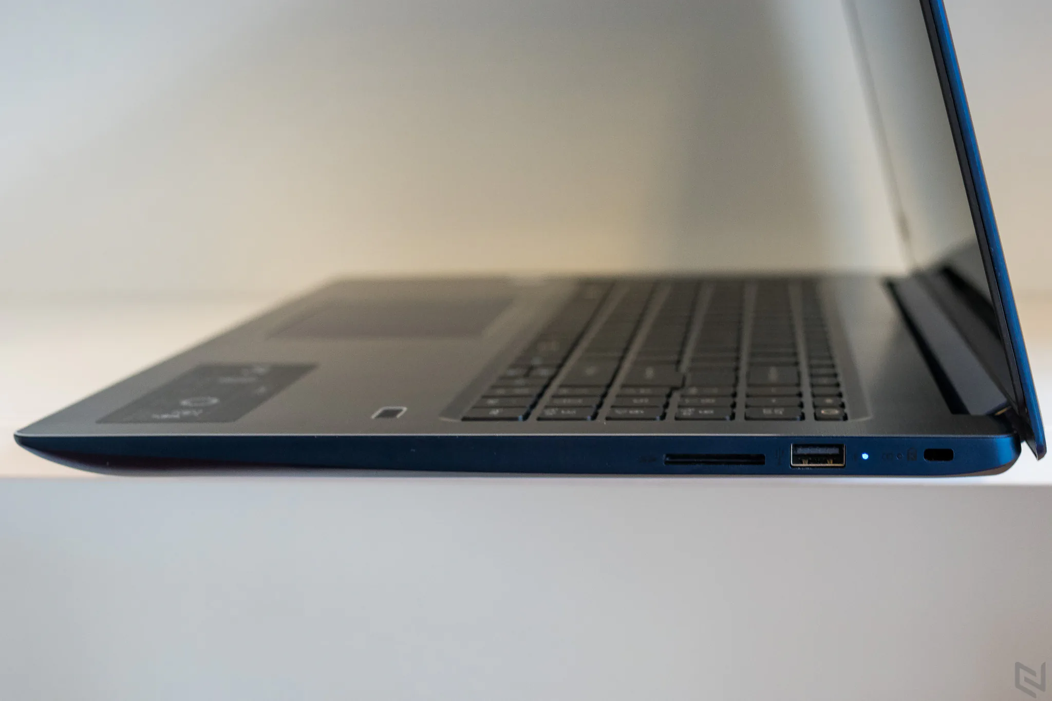Trải nghiệm nhanh Acer Swift 3 2017, laptop đầu tiên trang bị CPU Intel thế hệ 8 tại Việt Nam