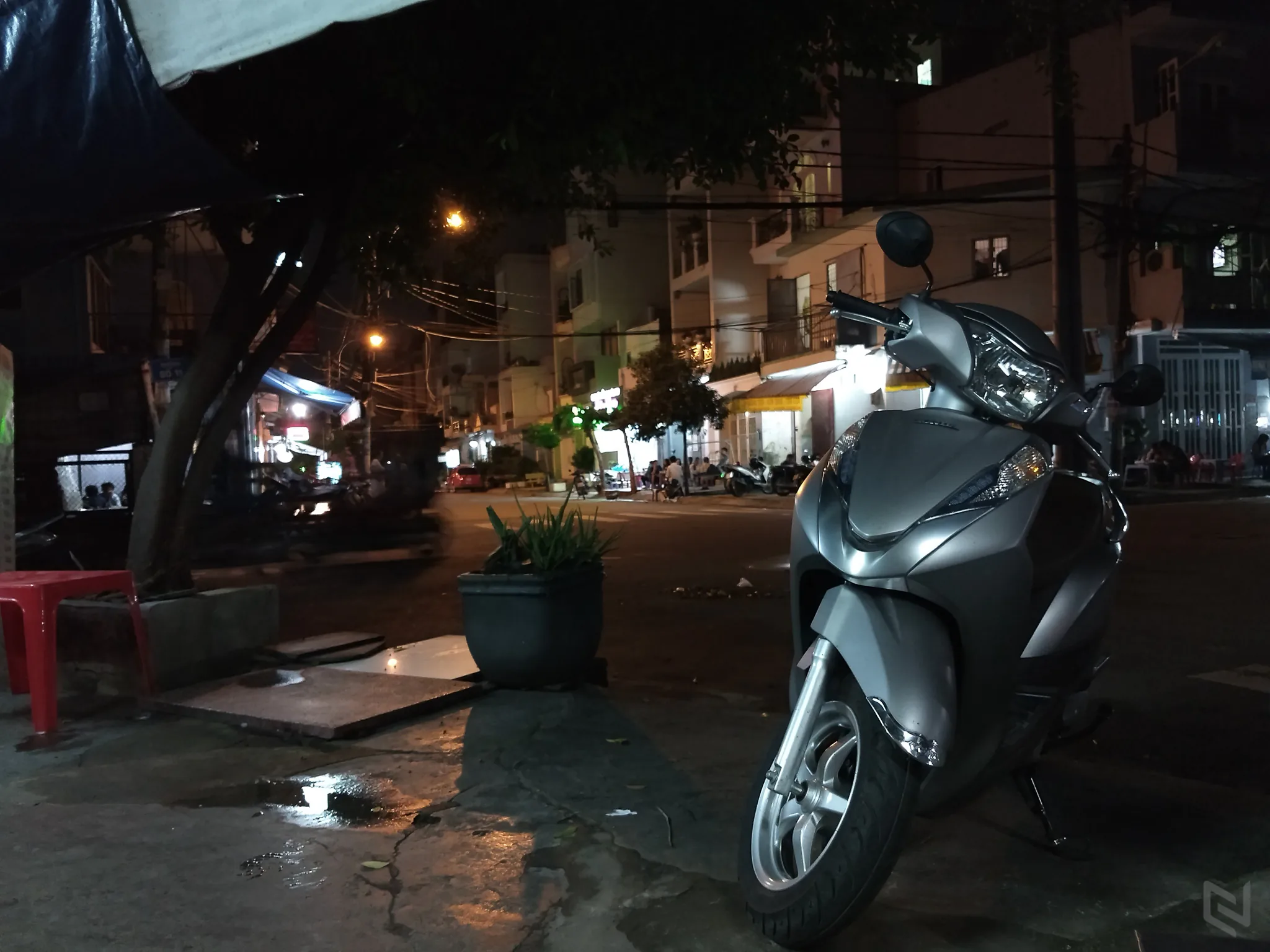 Đánh giá Moto Z2 Play: Giá bán tăng liệu có còn là lựa chọn hợp lý?