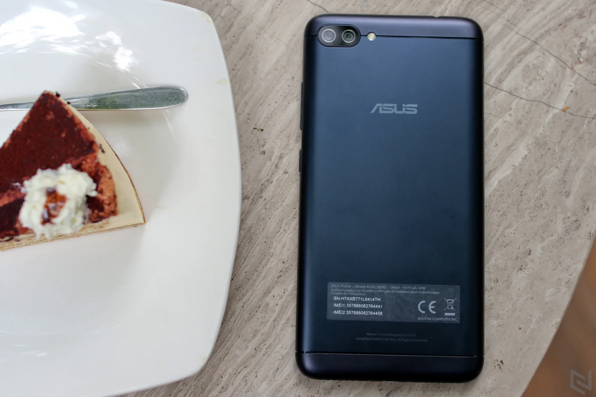 Cận cảnh Zenfone 4 Max Pro camera kép, pin khủng