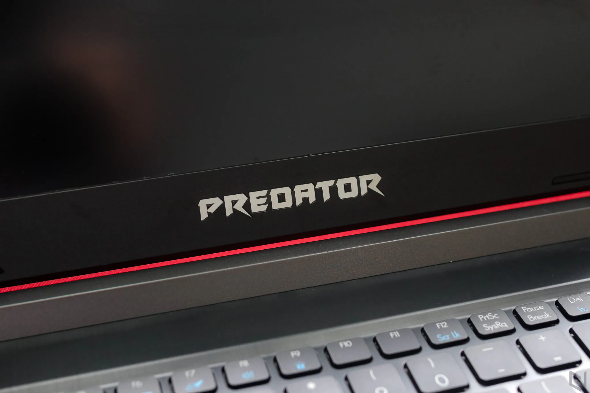 Đánh giá Acer Helios 300: Mang chất cao cấp đến với tầm trung