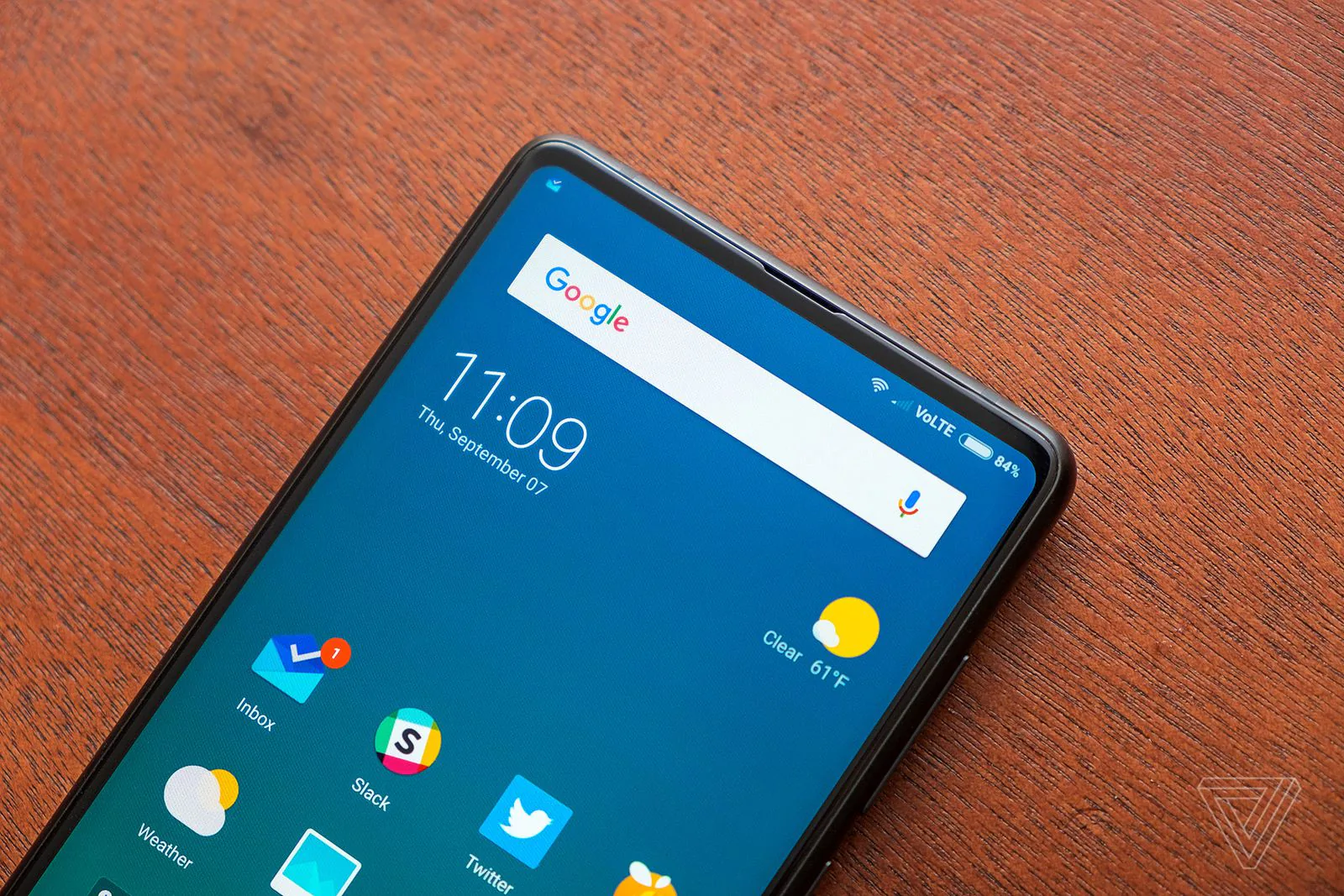 Xiaomi ra mắt Mi Mix 2 với thiết kế tràn viền, có thêm Mi Note 3 với camera kép