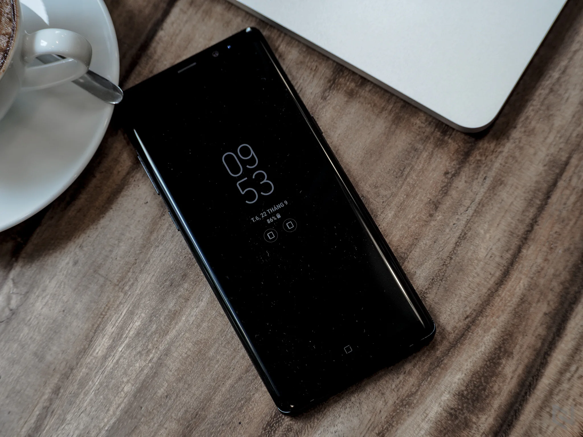 Trên tay Samsung Galaxy Note 8 chính hãng tại Việt Nam