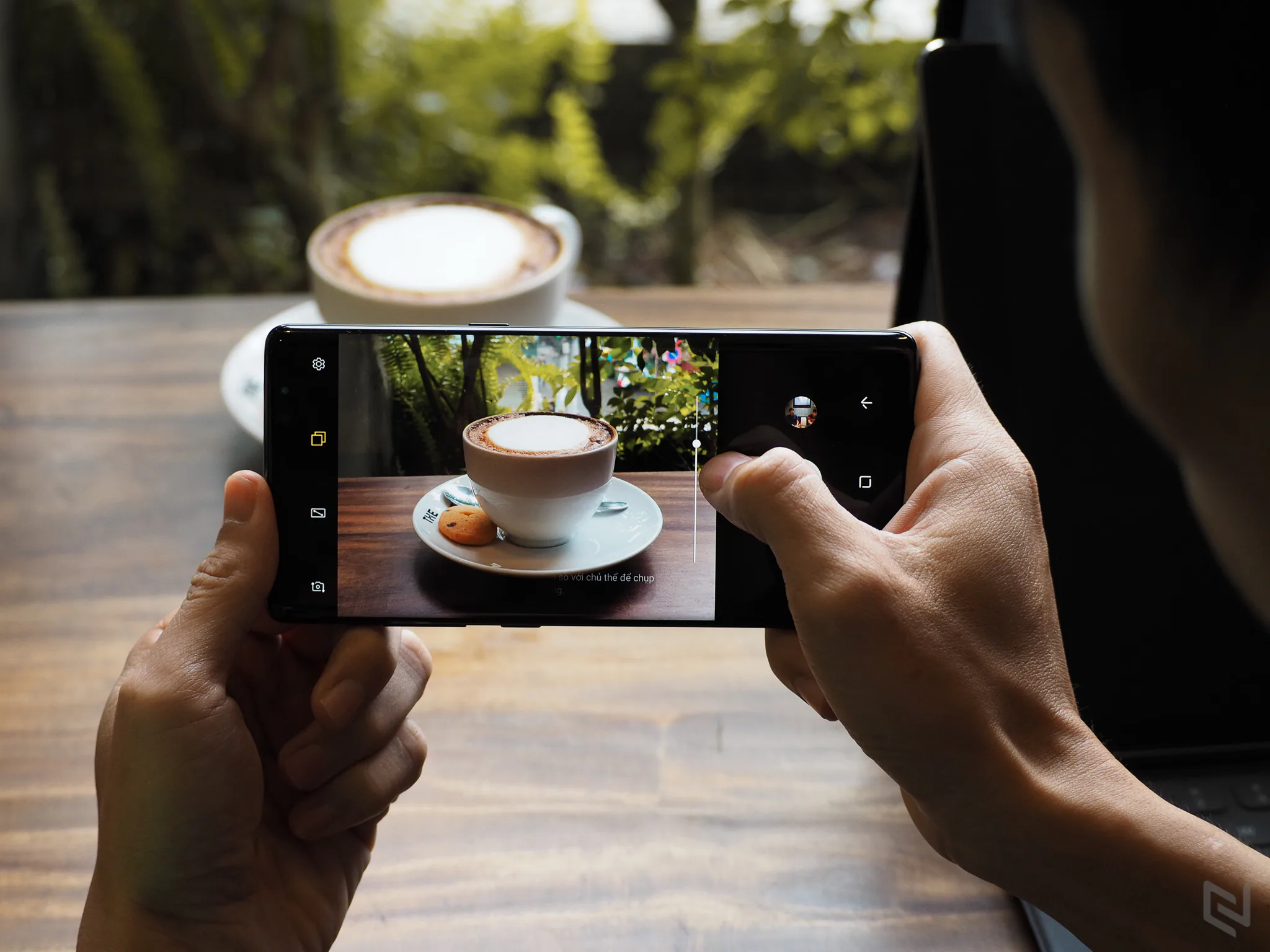 Trên tay Samsung Galaxy Note 8 chính hãng tại Việt Nam