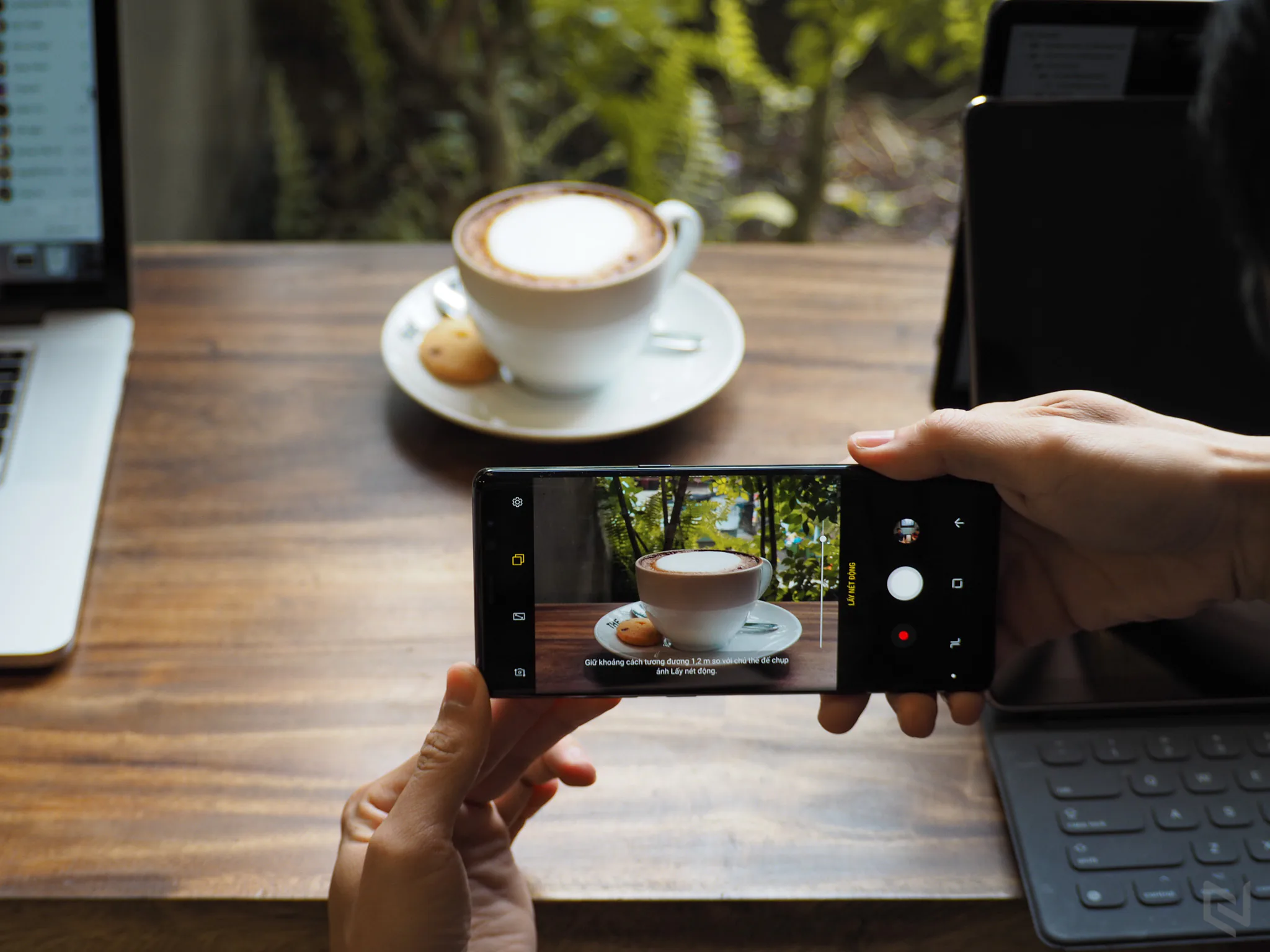 Trên tay Samsung Galaxy Note 8 chính hãng tại Việt Nam