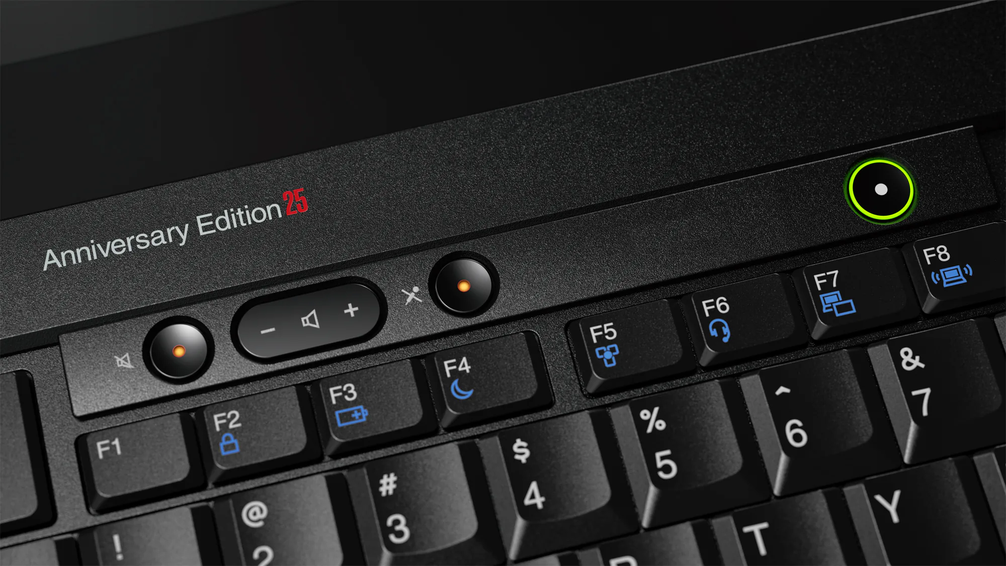 Lenovo chào mừng sinh nhật lần 25 với ThinkPad Anniversary Edition 25 phiên bản giới hạn